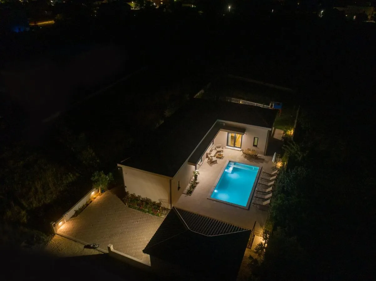 Villa J&P Sukosan